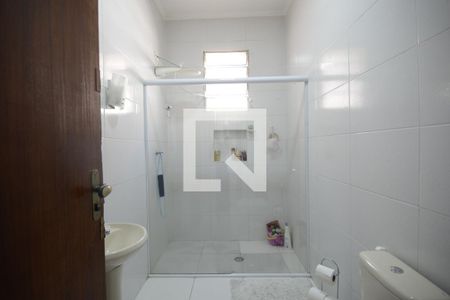 Banheiro de casa para alugar com 2 quartos, 100m² em Cambuci, São Paulo