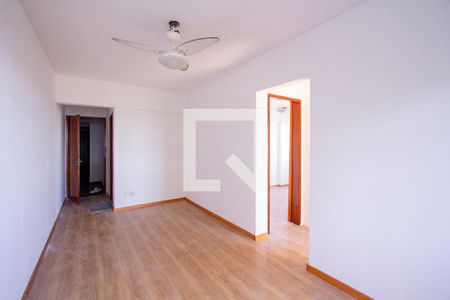 Sala de apartamento para alugar com 2 quartos, 72m² em Centro, Niterói
