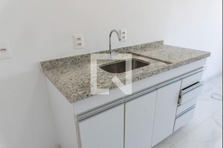 Sala e cozinha de kitnet/studio à venda com 1 quarto, 24m² em Paraíso, São Paulo