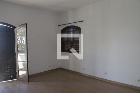 Casa à venda com 240m², 6 quartos e sem vagaSuite