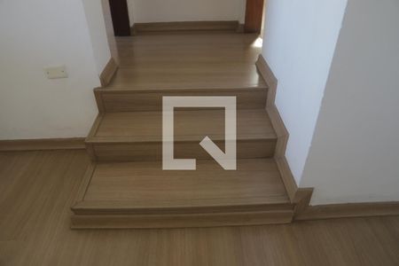 Casa à venda com 240m², 6 quartos e sem vagaHall