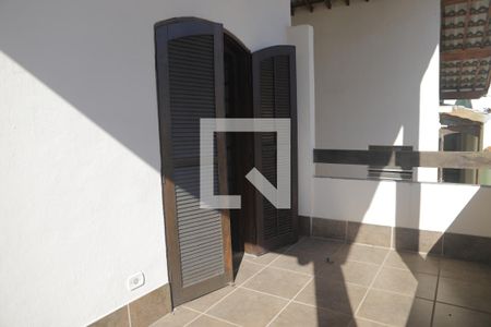 Casa à venda com 240m², 6 quartos e sem vagaVaranda