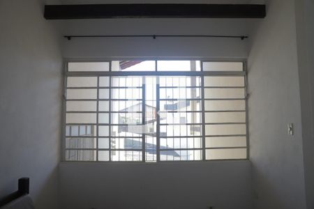 Casa à venda com 240m², 6 quartos e sem vagaHall