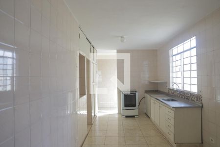 Casa à venda com 240m², 6 quartos e sem vagaCozinha