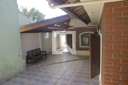 Casa à venda com 240m², 6 quartos e sem vagaÁrea externa