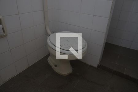 Casa à venda com 240m², 6 quartos e sem vagaBanheiro Social 2