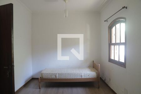 Casa à venda com 240m², 6 quartos e sem vagaQuarto 2