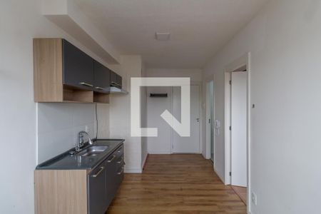 Sala e Cozinha Integrada de apartamento para alugar com 1 quarto, 26m² em Guaianazes, São Paulo