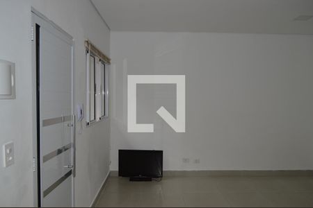 Sala / Quarto de kitnet/studio para alugar com 1 quarto, 28m² em Ipiranga, São Paulo