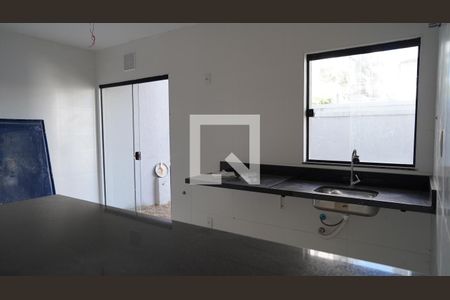 Cozinha de casa de condomínio para alugar com 3 quartos, 190m² em Freguesia (jacarepaguá), Rio de Janeiro