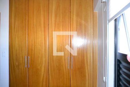 Apartamento à venda com 100m², 3 quartos e 2 vagas Apartamento à venda com 100m², 3 quartos e 2 vagasQuarto