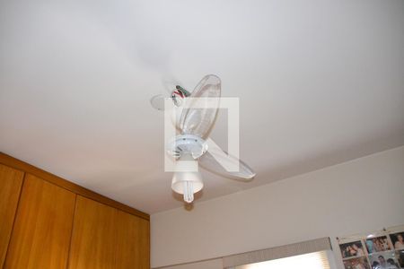 Apartamento à venda com 100m², 3 quartos e 2 vagas Apartamento à venda com 100m², 3 quartos e 2 vagasQuarto