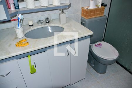 Apartamento à venda com 100m², 3 quartos e 2 vagas Apartamento à venda com 100m², 3 quartos e 2 vagasBanheiro