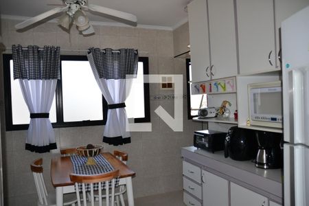 Apartamento à venda com 100m², 3 quartos e 2 vagas Apartamento à venda com 100m², 3 quartos e 2 vagasCozinha