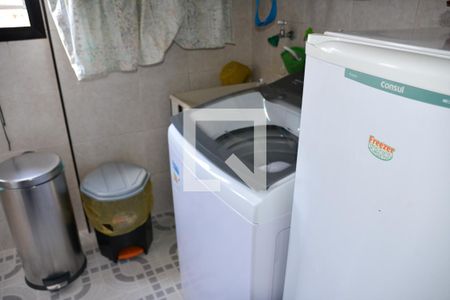 Apartamento à venda com 100m², 3 quartos e 2 vagas Apartamento à venda com 100m², 3 quartos e 2 vagasÁrea de serviço