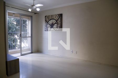 Sala de apartamento para alugar com 3 quartos, 58m² em Piqueri, São Paulo
