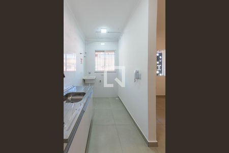Sala/Cozinha de apartamento para alugar com 1 quarto, 35m² em Jardim das Rosas (zona Leste), São Paulo