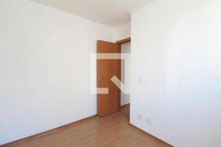Quarto 1 de apartamento para alugar com 2 quartos, 52m² em Castelo, Belo Horizonte