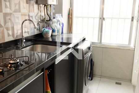 Apartamento à venda com 84m², 3 quartos e 2 vagas Apartamento à venda com 84m², 3 quartos e 2 vagasÁrea de Serviço