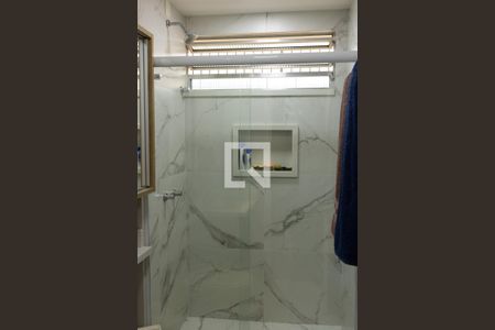 Apartamento à venda com 84m², 3 quartos e 2 vagas Apartamento à venda com 84m², 3 quartos e 2 vagasBanheiro da Suíte