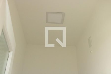 Apartamento à venda com 84m², 3 quartos e 2 vagas Apartamento à venda com 84m², 3 quartos e 2 vagasBanheiro de serviço