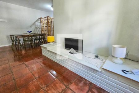 Sala de apartamento para alugar com 2 quartos, 70m² em Jardim Ana Maria, Guarujá