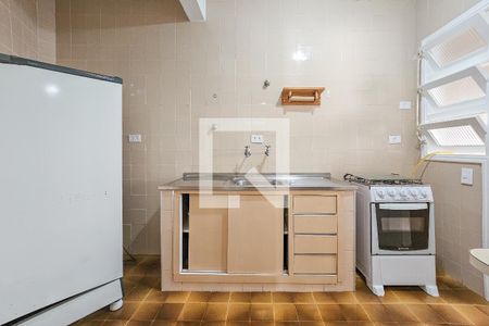 Cozinha de apartamento para alugar com 2 quartos, 70m² em Jardim Ana Maria, Guarujá
