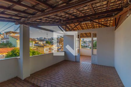 Casa à venda com 390m², 3 quartos e 2 vagasÁrea Externa