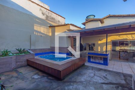 Casa à venda com 390m², 3 quartos e 2 vagasÁrea Externa