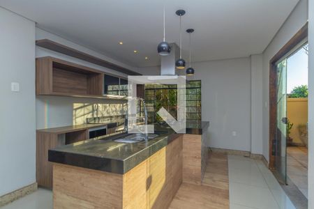 Casa à venda com 390m², 3 quartos e 2 vagasCozinha