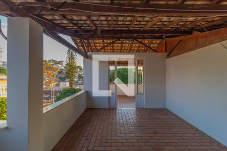 Casa à venda com 390m², 3 quartos e 2 vagasÁrea Externa