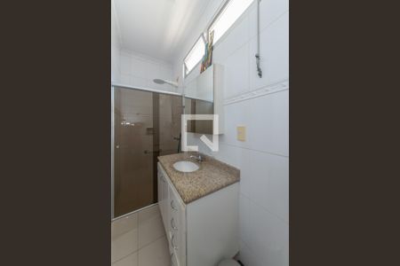 Casa à venda com 315m², 5 quartos e 3 vagasBanheiro da Suíte 1