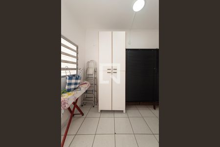 Casa à venda com 315m², 5 quartos e 3 vagasDepósito