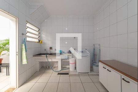 Casa à venda com 315m², 5 quartos e 3 vagasÁrea de Serviço