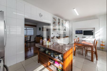 Casa à venda com 315m², 5 quartos e 3 vagasCozinha