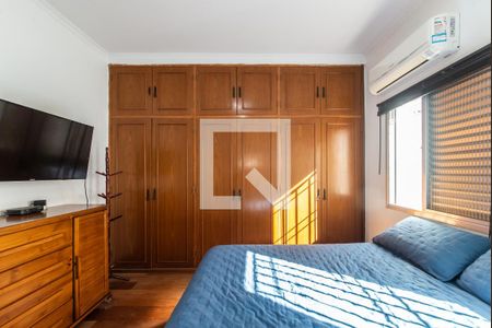 Casa à venda com 315m², 5 quartos e 3 vagasQuarto 1