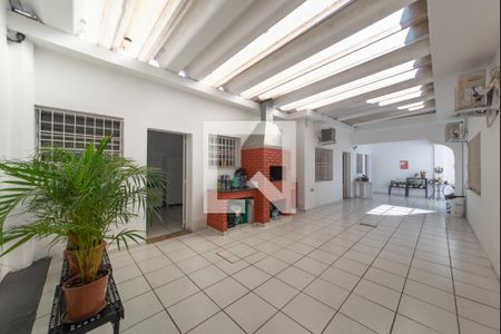 Casa à venda com 315m², 5 quartos e 3 vagasQuintal - Churrasqueira