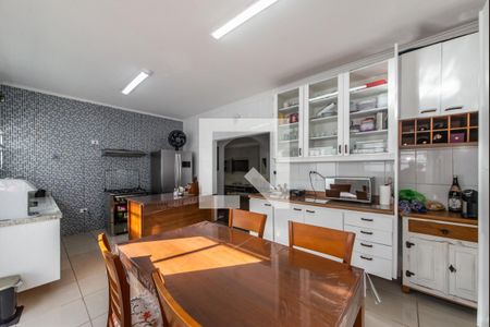 Casa à venda com 315m², 5 quartos e 3 vagasCozinha
