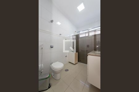 Casa à venda com 315m², 5 quartos e 3 vagasBanheiro Social