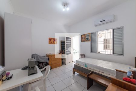 Casa à venda com 315m², 5 quartos e 3 vagasQuarto de Serviço