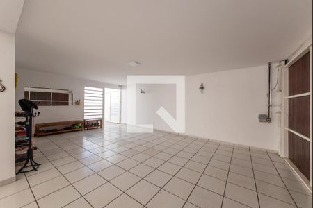 Casa à venda com 315m², 5 quartos e 3 vagasGaragem