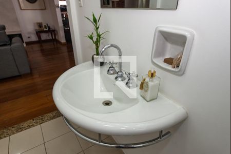 Lavabo de casa à venda com 5 quartos, 315m² em Bosque da Saúde, São Paulo