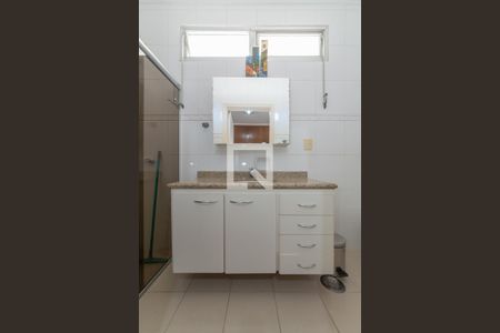 Casa à venda com 315m², 5 quartos e 3 vagasBanheiro da Suíte 1