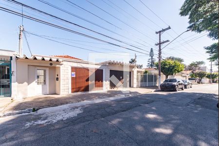 Casa à venda com 315m², 5 quartos e 3 vagasFachada