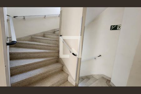 Apartamento para alugar com 37m², 1 quarto e 1 vagaEscada