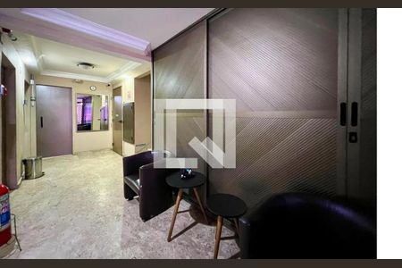 Apartamento para alugar com 80m², 2 quartos e 1 vagaHall social