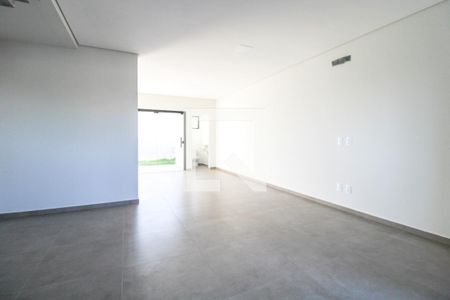 Sala de casa de condomínio para alugar com 3 quartos, 110m² em Chácara Primavera, Campinas