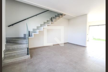 Sala de casa de condomínio para alugar com 3 quartos, 110m² em Chácara Primavera, Campinas