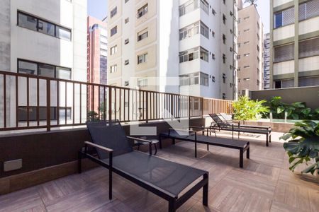 Studio à venda com 25m², 1 quarto e sem vagaÁrea comum - Piscina