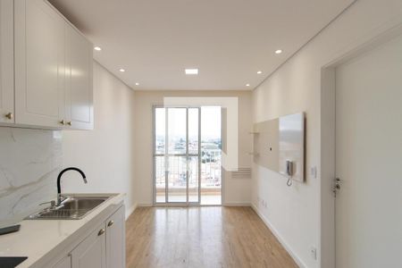 Sala/Cozinha de apartamento à venda com 1 quarto, 30m² em Parque Vitoria, São Paulo